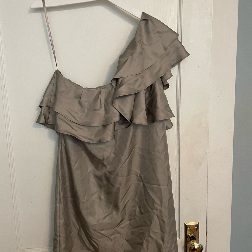 Elegant One-Shoulder Gray Dress